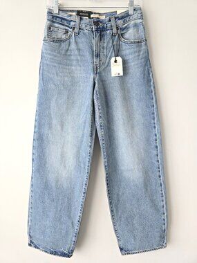 Levi's Premium Baggy Dad Jeans 24 Light Wash Relaxed NWT